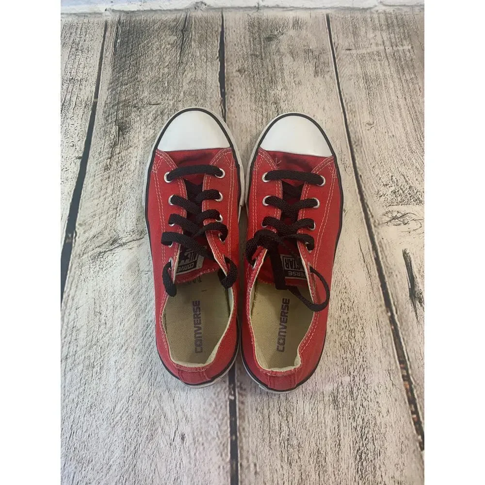 CONVERSE Unisex Kids Red Low Top All Star Sneakers / Size: 3